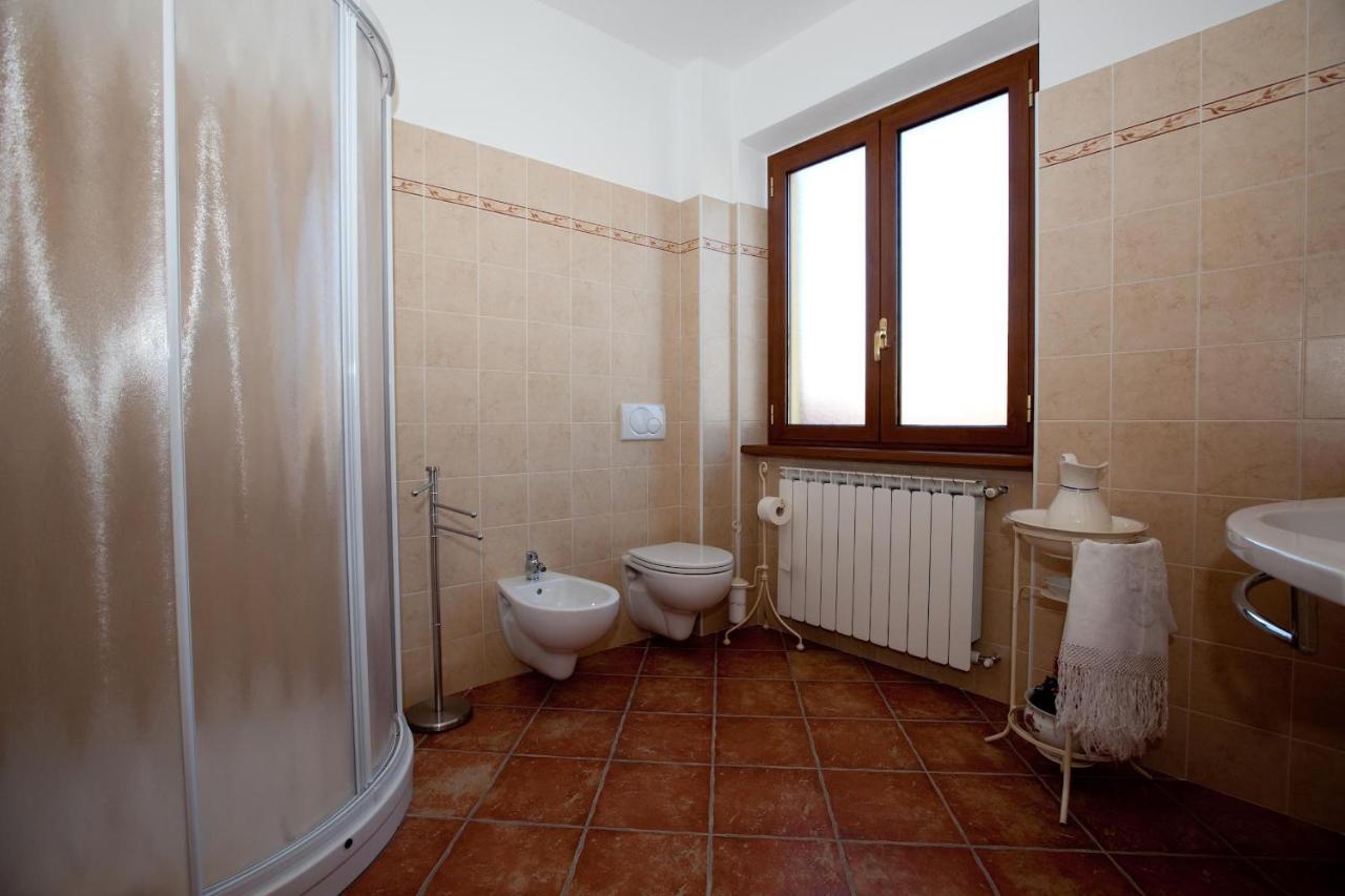 Il Vecchio Noce Hotel Brugnato Exterior photo